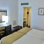 Ośrodek wypoczynkowy Grecian Sands 4*
