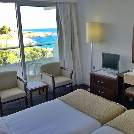 Grecian Sands 4*