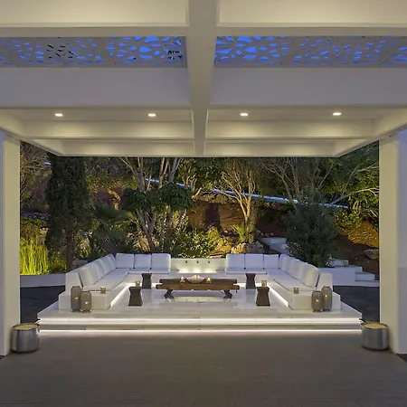 Grecian Sands Resort