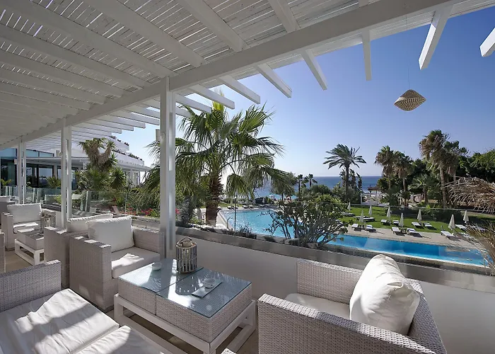 Resort Grecian Sands Aya Napa